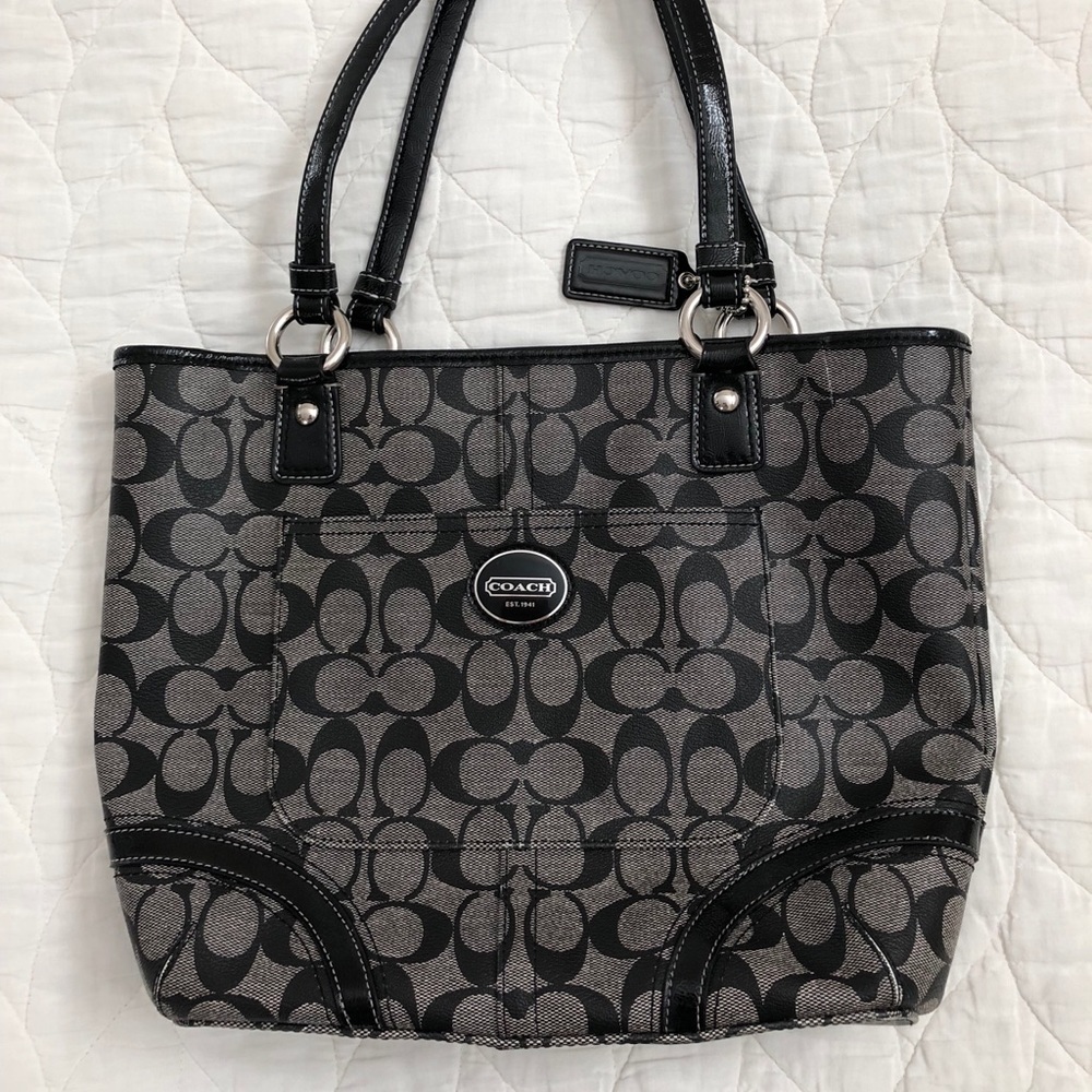 Coach Signature Tote Bag